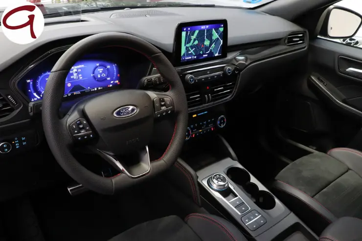 Coche Ford Kuga interior seminuevo